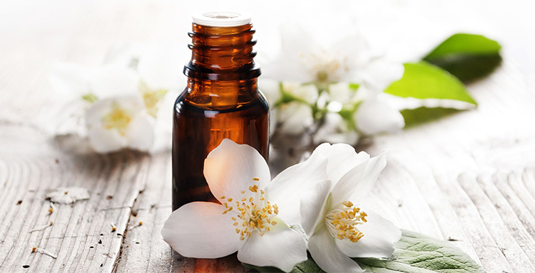 Essential Oils for Love, Romance and Intimacy