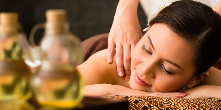 Aromatherapy Massage | AromaWeb